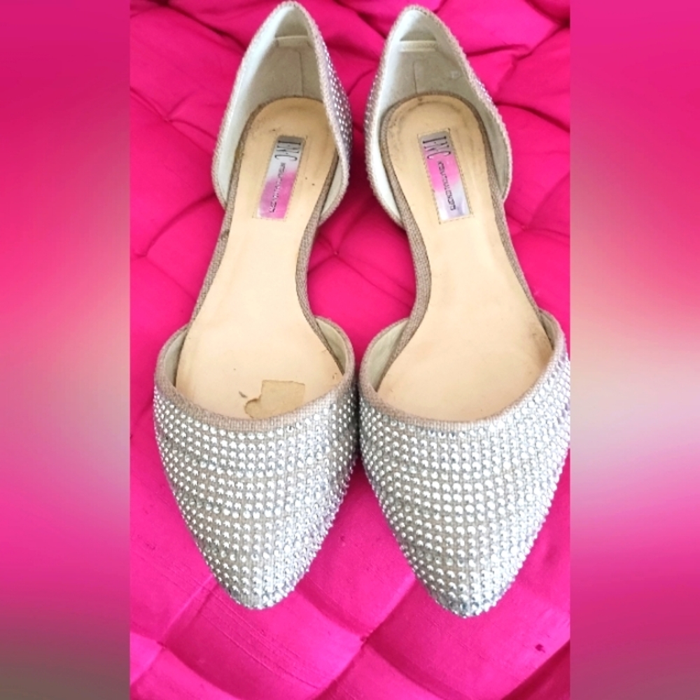 Beaded flats